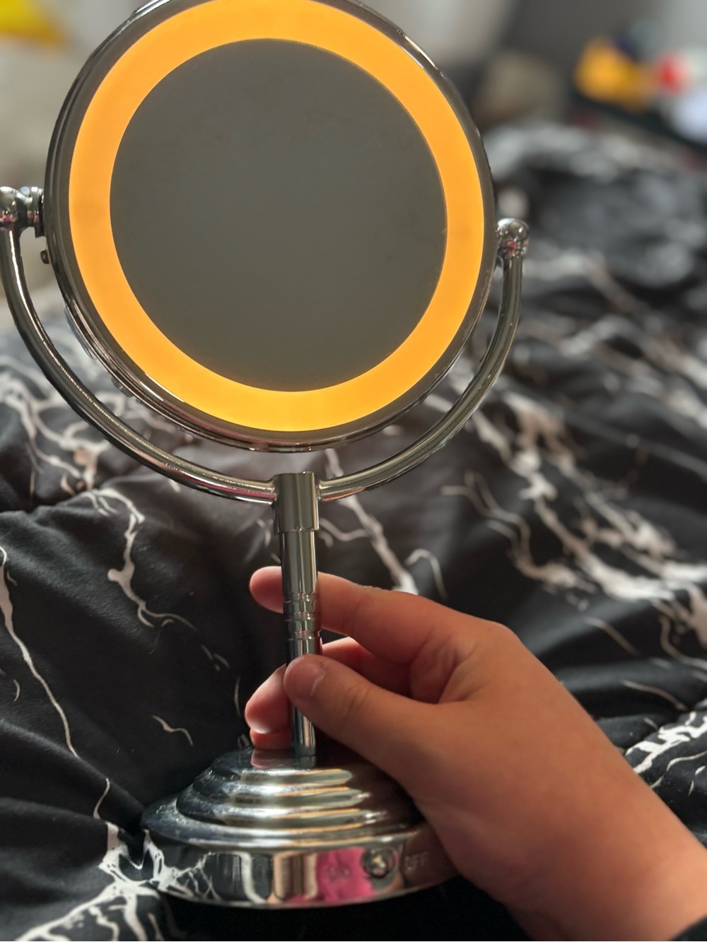 Round LED Vanity Mirror in Chrome with Warm Amber Light
